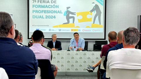 Inauguraci&oacute;n de la VII Feria de FP Dual / Mohammed Ettouileb
