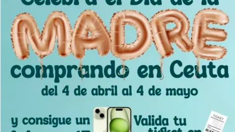 Rosario Andreu, ganadora del iphone del sorteo del 'Centro Comercial Abierto_ por el D&iacute;a de la Madre