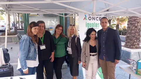 Parte de la familia de ONCE en Ceuta/ Juanjo Coronado