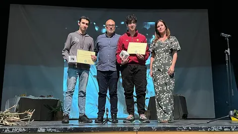 Premios III Ed, Concurso 'En pocas palabras' / Daniel Hern&aacute;ndez
