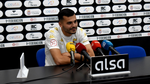 Capa, jugador de la AD Ceuta FC