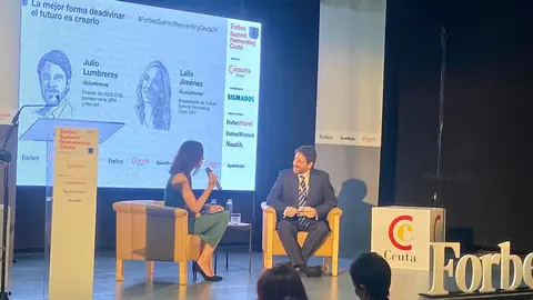  Conversaci&oacute;n entre Laia Jim&eacute;nez y Julio Lumbreras 