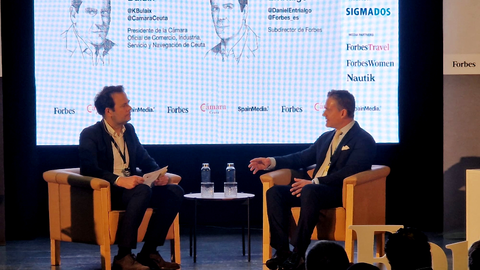 Karim Bulaix, presidente de la C&aacute;mara de Comercio, y Daniel Entrialgo, subdirector de Forbes Espa&ntilde;a / Laura Ortiz