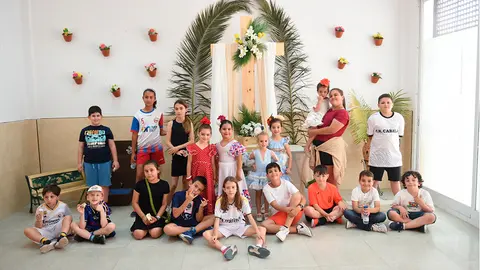 Cruz de mayo de Parques de Ceuta / Rafa B&aacute;ez