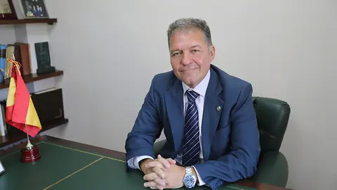 Enrique Roviralta, presidente del Colegio de M&eacute;dicos de Ceuta