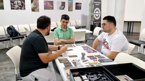 Jornada de juegos de mesa de la mano de 'El Solitario' / Laura Ortiz