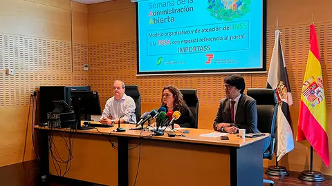 Presentaci&oacute;n de las jornadas de Administraci&oacute;n Abierta / Daniel Hern&aacute;ndez