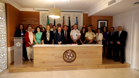 Toma de posesi&oacute;n de Enroque Roviralta como presidente del Colegio de M&eacute;dicos