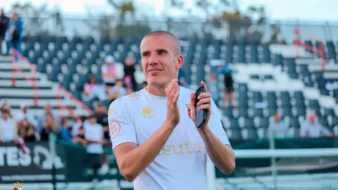 Lolo Gonz&aacute;lez, capit&aacute;n de la AD Ceuta FC
