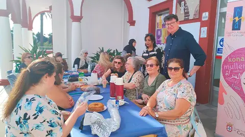 Comida en el Centro Asesor de la Mujer