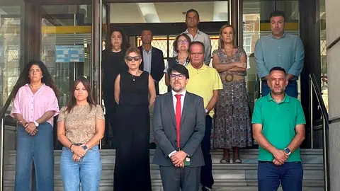 Minuto de silencio en la Delegaci&oacute;n del Gobierno
