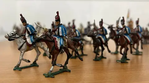 Exposici&oacute;n de miniaturas por el aniversario de Santiago Apostol / Daniel Hern&aacute;ndez