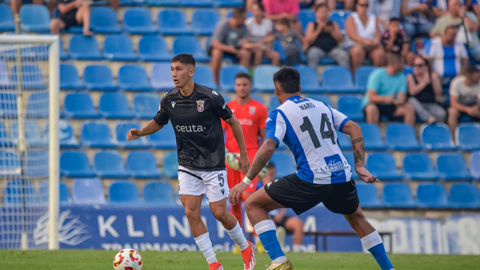 El H&eacute;rcules saca m&uacute;sculo y amarga el debut de la AD Ceuta FC