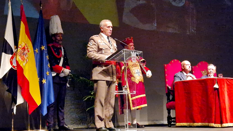 El Comandante General de Ceuta durante su discurso este lunes / Laura Ortiz