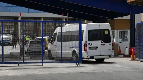  La famosa repatriaci&oacute;n de menores de 2021, en la imagen, ha vuelto a salir a colaci&oacute;n en el debate plenario./archivo 