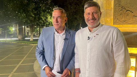 Mohamed Mustafa junto a Xavier Fortes