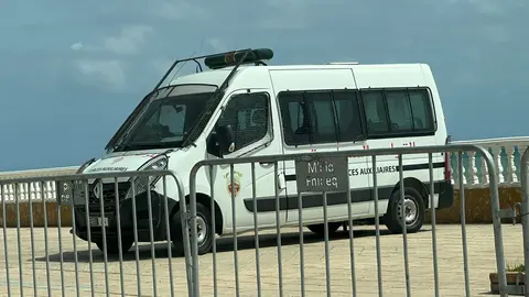 Vehiculo de polic&iacute;a marroqu&iacute; / M.E.E.