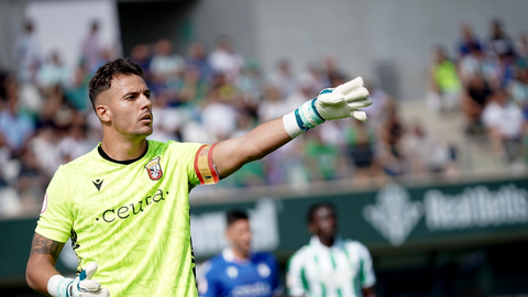 Pedro L&oacute;pez salva al Ceuta ante el Betis Deportivo&nbsp;