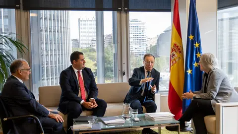 Momento de la reuni&oacute;n/ Cedida