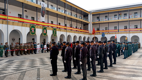 La Guardia Civil celebra su patrona, la Virgen del Pilar y la Fiesta Nacional  (9)
