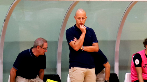 Pepe Narv&aacute;ez, entrenador de la UA Ceut&iacute;