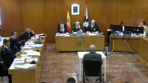 El ex marido de una de las acusadas y padre de otros cuatro