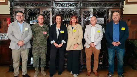 Recepci&oacute;n a la Casa Regional de Ceuta en Melilla, por el nuevo Comandante General de Melilla
