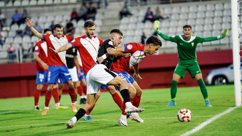 La AD Ceuta FC cae en el derbi del Estrecho 