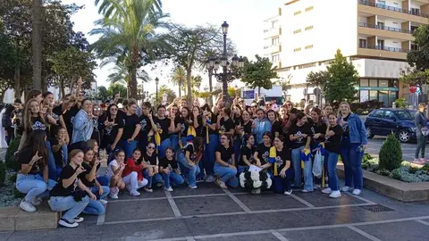 Ofrenda floral del Encuentro Coreogr&aacute;fico