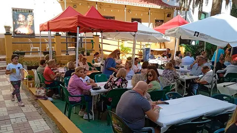 Bingo solidario de El Roc&iacute;o / C&eacute;sar Mart&iacute;n