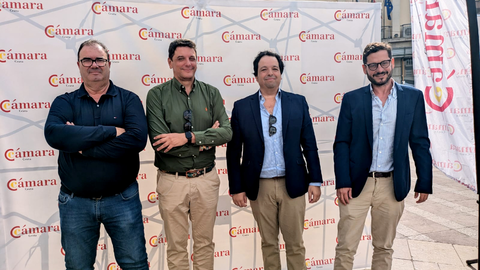 Representantes de los empresarios y t&eacute;cnicos han debatido sobre las opciones en materia de terrazas