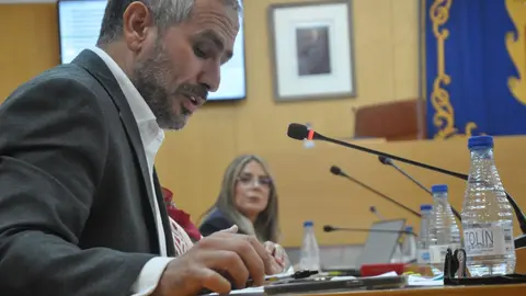  Ali Duas preguntando a Orozco. 
