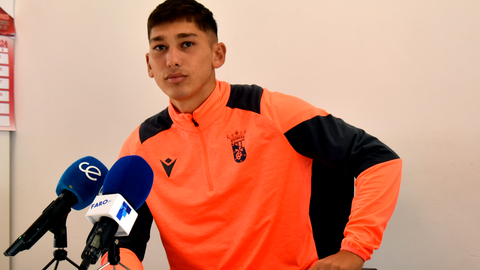 Mart&iacute;n Bellotti, jugador de la AD Ceuta FC