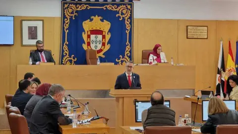  Sebasti&aacute;n Guerrero durante su discurso en la Asamblea. 