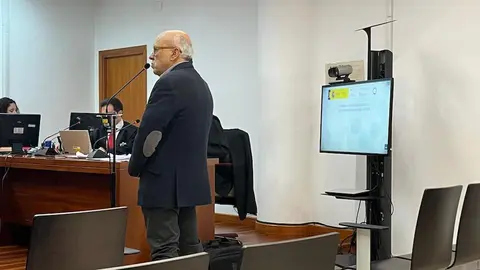  Javier Guerrero durante su intervenci&oacute;n en el juicio. 