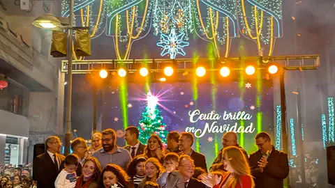 Encendido del Alumbrado Extraordinario de Navidad en el Centro / Rafa Baez