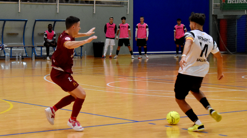 Derrota de la UA Ceut&iacute; ante el Family Cash Alzira. Foto: Rafa B&aacute;ez