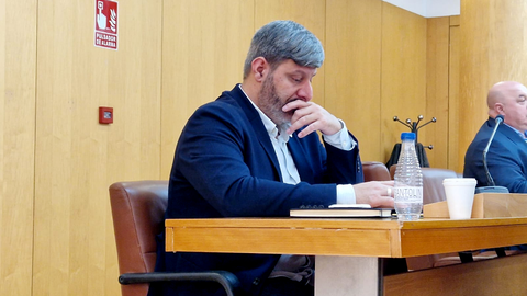 Mohamed Mustafa, portavoz de Ceuta Ya! durante una sesi&oacute;n plenaria