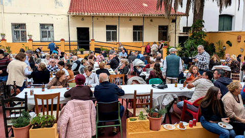 Zambomba solidaria de El Roc&iacute;o / Rafa B&aacute;ez