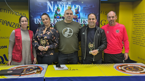 El CD Polillas vuelve a traer ilusi&oacute;n con su torneo de Navidad 'Un juguete una sonrisa' 