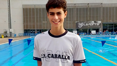 Alejandro L&oacute;pez Gal&aacute;n, campe&oacute;n de Andaluc&iacute;a de nataci&oacute;n en 200 metros espalda