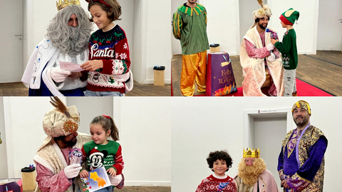 Los Reyes Magos y los alumnos de La Inmaculada
