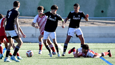 _El estreno de Ceuta Sub-14 y Sub-16 en el Nacional se salda con doble derrota. Foto: RFFCE