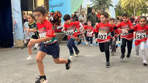 Salida de la 19&ordf; San Silvestre Baby / Daniel Hern&aacute;ndez