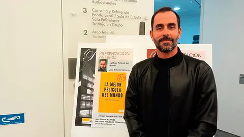 Presentaci&oacute;n de La mejor pel&iacute;cula del mundo, novela de Jos&eacute; Antonio Carracao  - C&eacute;sar Mart&iacute;n