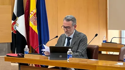 Sebasti&aacute;n Guerrero, portavoz del Grupo Parlamentario Socialista en el pleno / D. Hern&aacute;ndez