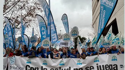 Concentraci&oacute;n ante la sede de MUFACE en Madrid