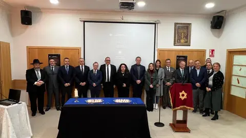 Homenaje a las V&iacute;ctimas del Holocausto - Daniel Hern&aacute;ndez