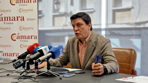 Joaqu&iacute;n Mollinedo, secretario general de la C&aacute;mara, durante la presentaci&oacute;n de este informe / Laura Ortiz