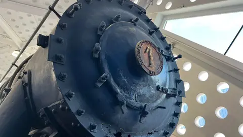 Restauraci&oacute;n de la locomotora en La Estaci&oacute;n - Daniel Hern&aacute;ndez